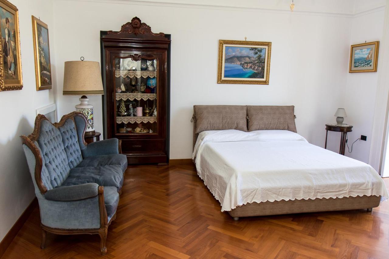 Capitano Nino Guest House Мета Экстерьер фото